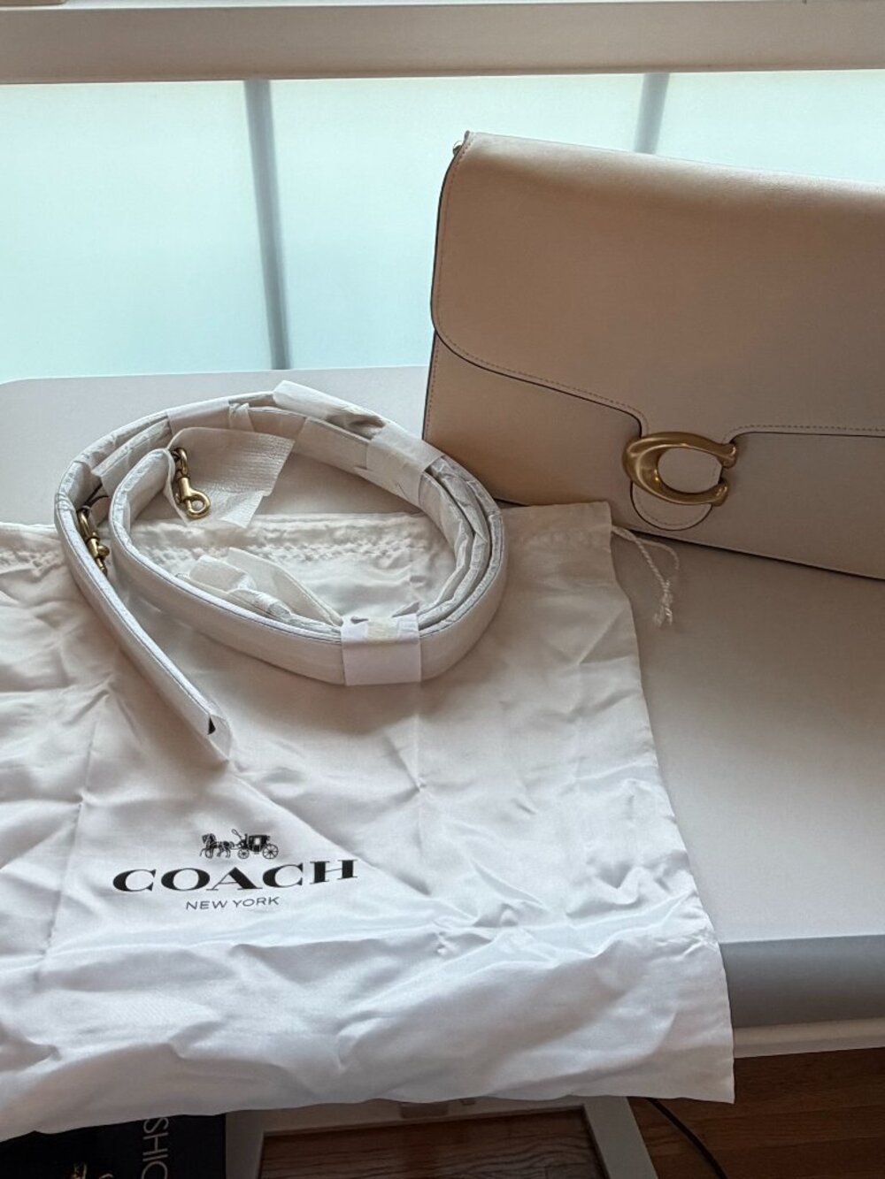 NWT Coach Chain Tabby Shoulder Bag 30 - Chalk/Gold